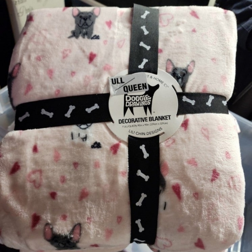French Bulldog Frenchie Boston Terrier Valentines Day Blanket Full/Queen
